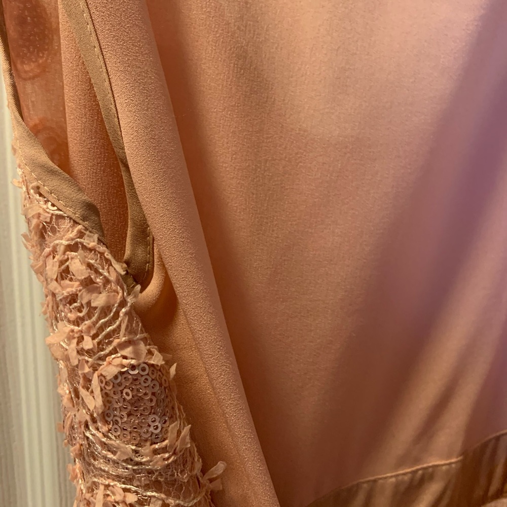 Dress - Picture 7 of 7